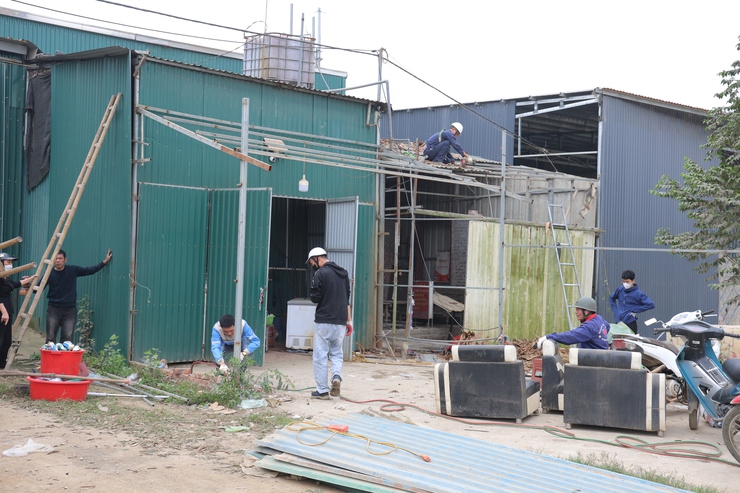 Phú Nghĩa: Nhiều hộ gia đình tự nguyện bàn giao mặt bằng góp phần đẩy nhanh tiến độ thực hiện Dự án cải tạo, nâng cấp Quốc lộ 6 đoạn Ba La – Xuân Mai- Ảnh 3.