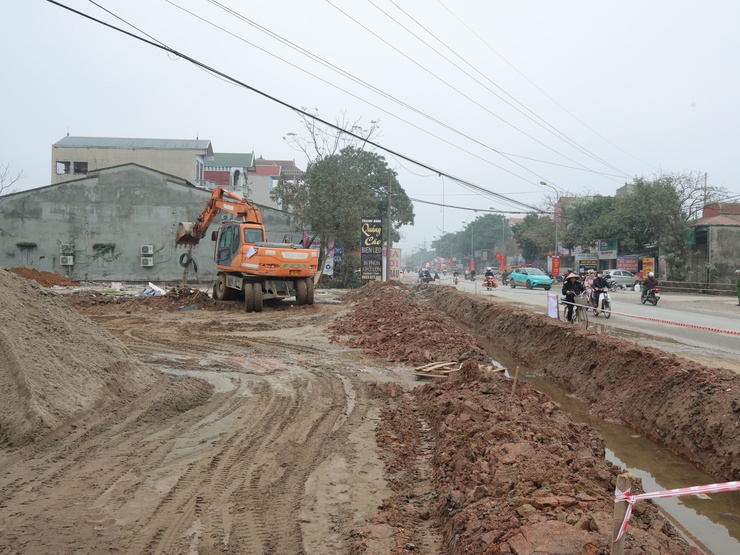 Phú Nghĩa: Nhiều hộ gia đình tự nguyện bàn giao mặt bằng góp phần đẩy nhanh tiến độ thực hiện Dự án cải tạo, nâng cấp Quốc lộ 6 đoạn Ba La – Xuân Mai- Ảnh 7.