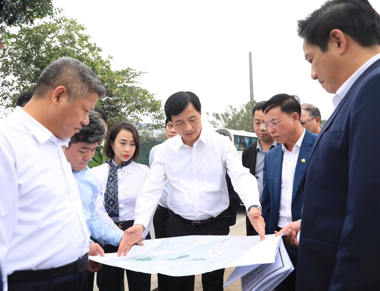 Quyết tâm gỡ “điểm nghẽn”, xây dựng phường Phúc Lợi văn minh, đáng sống- Ảnh 1.