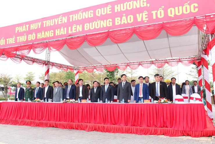 Tự hào tuổi trẻ Hòa Lạc: 100% tân binh viết đơn tình nguyện lên đường nhập ngũ- Ảnh 2.