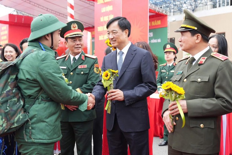 PHÁT HUY TRUYỀN THỐNG QUÊ HƯƠNG, THANH NIÊN PHƯỜNG KIM LIÊN HẮNG HÁI LÊN ĐƯỜNG NHẬP NGŨ NĂM 2026- Ảnh 2.