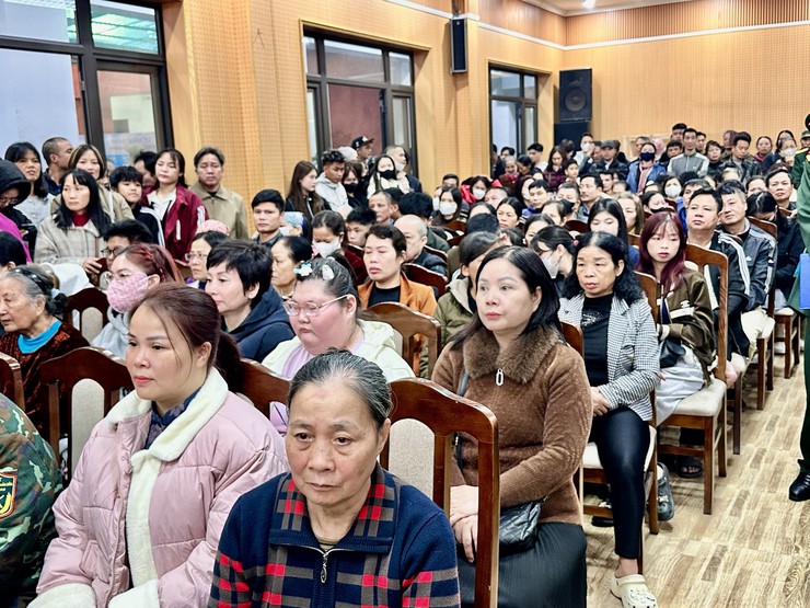 Đảng ủy - Hội đồng nhân dân - Uỷ ban nhân dân - Uỷ ban mặt trận tổ quốc Việt Nam xã Đại Thanh tiễn công dân lên đường nhập ngũ năm 2026.- Ảnh 10.