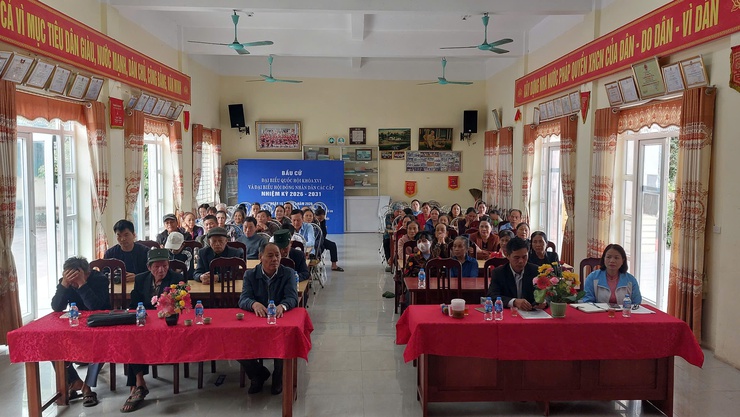 ĐƠN VỊ BẦU CỬ SỐ 2 TỔ CHỨC HỘI NGHỊ LẦN THỨ TƯ TẠI THÔN MIÊNG HẠ- Ảnh 1.