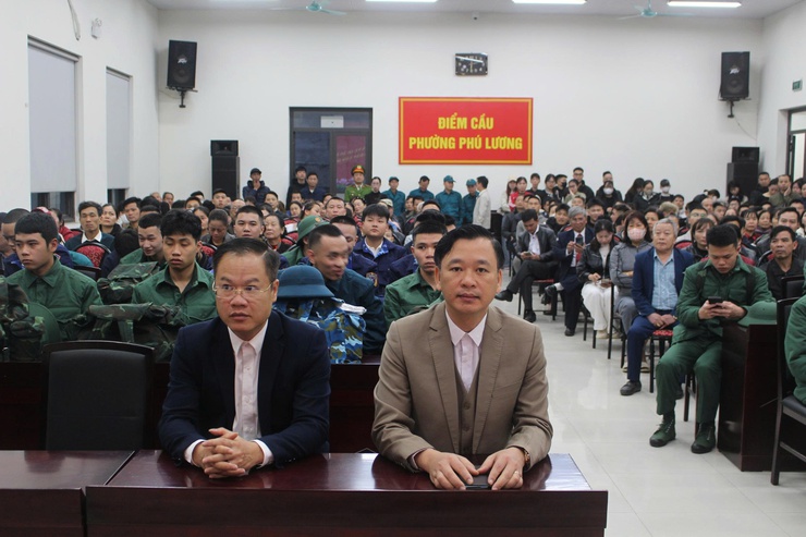 Ngày hội tòng quân - tuổi trẻ phường Phú Lương vững bước vì Tổ quốc - Ảnh 1.