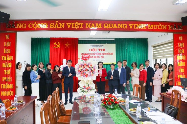 Khai mạc Hội thi giáo viên dạy giỏi tiểu học cấp thành phố Hà Nội, năm học 2025-2026- Ảnh 5.