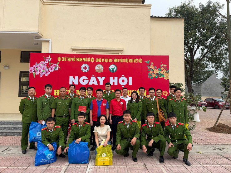 "NGÀY HỘI XUÂN HỒNG" XÃ NỘI BÀI NĂM 2026 TIẾP NHẬN 331 ĐƠN VỊ MÁU AN TOÀN- Ảnh 8.