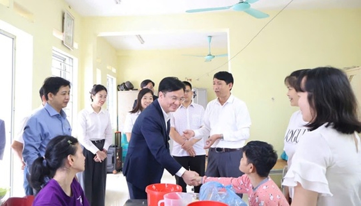 Hội nghị thảo luận hợp tác giữa Trung tâm chăm sóc người khuyết tật và Bệnh viện đa khoa Ba Vì- Ảnh 2.