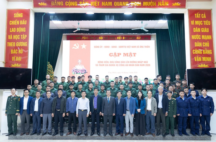 Xã Ứng Thiên gặp mặt, động viên và đưa công dân lên đường nhập ngũ và tham gia nghĩa vụ Công an nhân dân năm 2026- Ảnh 5.
