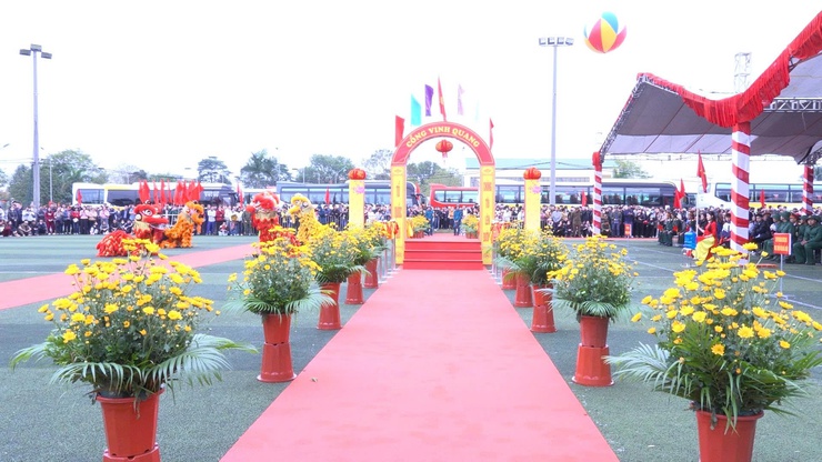 Xã Ứng Thiên gặp mặt, động viên và đưa công dân lên đường nhập ngũ và tham gia nghĩa vụ Công an nhân dân năm 2026- Ảnh 17.