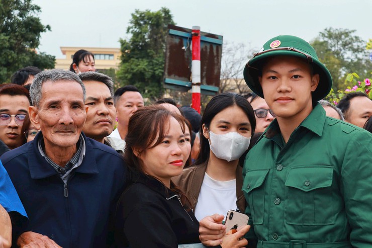 Xã Phú Nghĩa: 52 công dân ưu tú lên đường thực hiện nghĩa vụ thiêng liêng với Tổ quốc- Ảnh 23.
