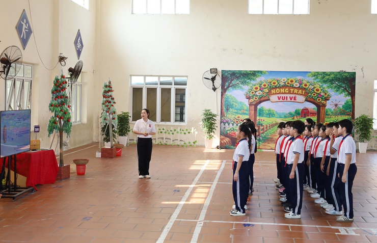 Phường Tùng Thiện tham dự hội thi giáo viên dạy giỏi cấp Tiểu học thành phố Hà Nội năm học 2025-2026- Ảnh 2.