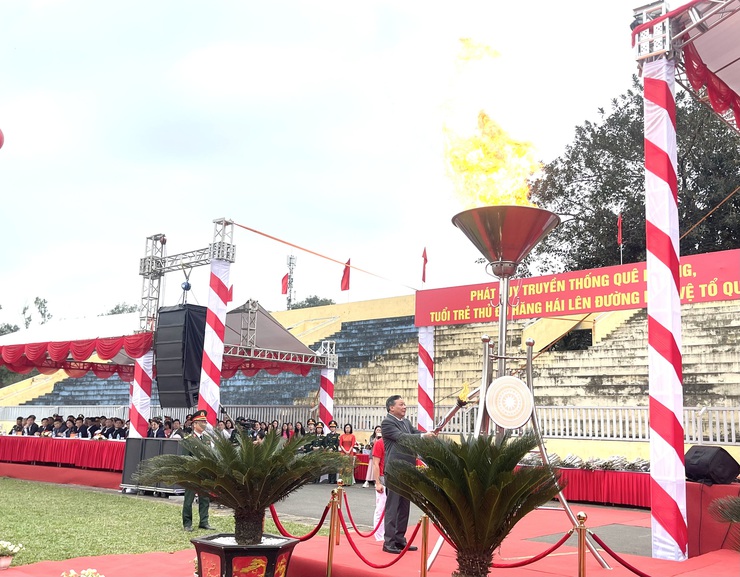 Tưng bừng ngày hội giao quân tại khu vực phòng thủ 2- Ảnh 4.