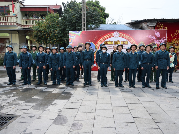 Tam Hưng rộn ràng Ngày hội giao quân năm 2026: 32 thanh niên ưu tú lên đường bảo vệ Tổ quốc- Ảnh 2.