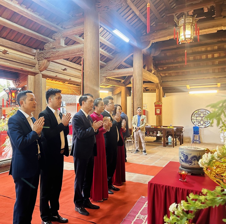 Lãnh đạo xã Phúc Lộc "vui hội" cùng bà con Nhân dân làng Thanh Chiểu- Ảnh 6.