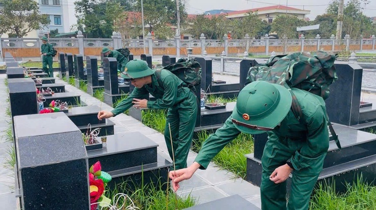 Tuổi trẻ xã Phúc Thọ viết tiếp trang sử truyền thống, vững bước quân hành vì Tổ quốc- Ảnh 2.