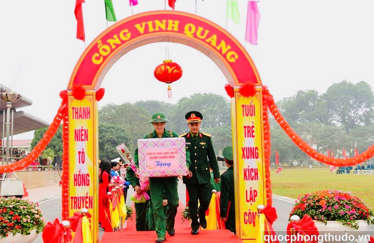 Tuổi trẻ xã Phúc Thọ viết tiếp trang sử truyền thống, vững bước quân hành vì Tổ quốc- Ảnh 1.