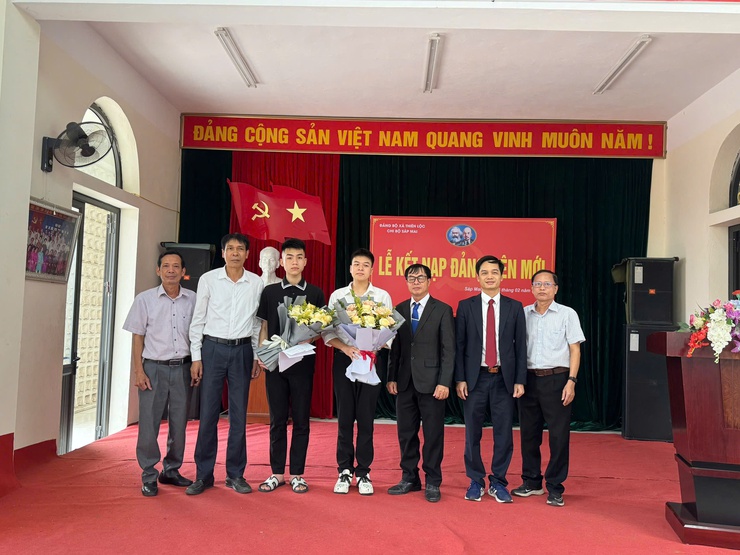 MTTQ và các đoàn thể xã Thiên Lộc gặp mặt, động viên tân binh lên đường nhập ngũ năm 2026- Ảnh 2.