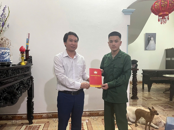 MTTQ và các đoàn thể xã Thiên Lộc gặp mặt, động viên tân binh lên đường nhập ngũ năm 2026- Ảnh 12.