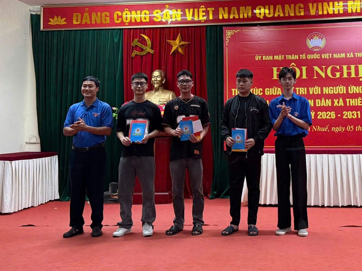 MTTQ và các đoàn thể xã Thiên Lộc gặp mặt, động viên tân binh lên đường nhập ngũ năm 2026- Ảnh 13.