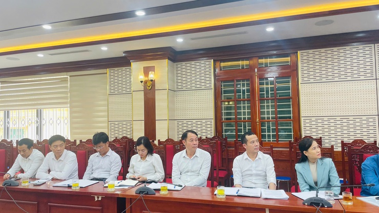 Đảng uỷ xã Phúc Thọ tiếp sóng Hội nghị Hà Nội giao ban công tác tháng 2, triển khai nhiệm vụ trọng tâm tháng 3/2026- Ảnh 3.