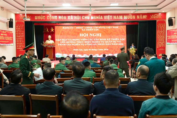 UBND xã Thiên Lộc tổ chức hội nghị động viên công dân lên đường thực hiện nghĩa vụ quân sự và tham gia nghĩa vụ Công an nhân dân năm 2026- Ảnh 1.