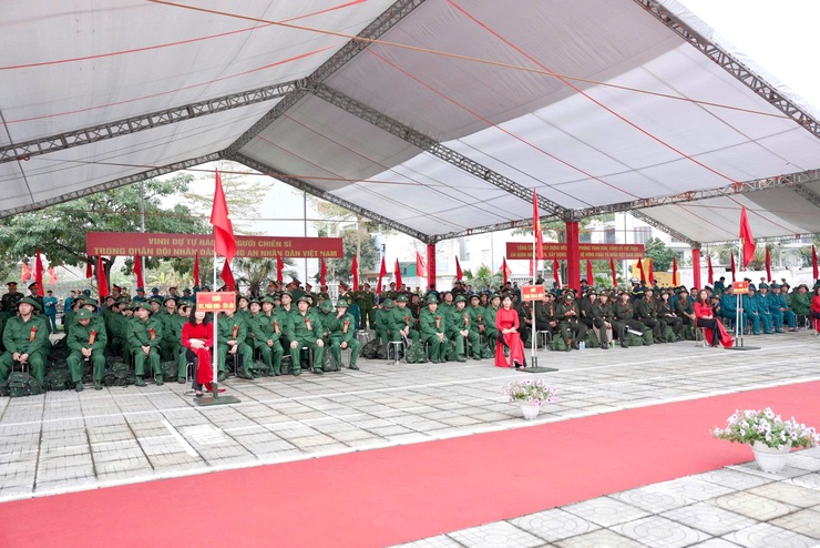 UBND xã Thiên Lộc tổ chức hội nghị động viên công dân lên đường thực hiện nghĩa vụ quân sự và tham gia nghĩa vụ Công an nhân dân năm 2026- Ảnh 32.