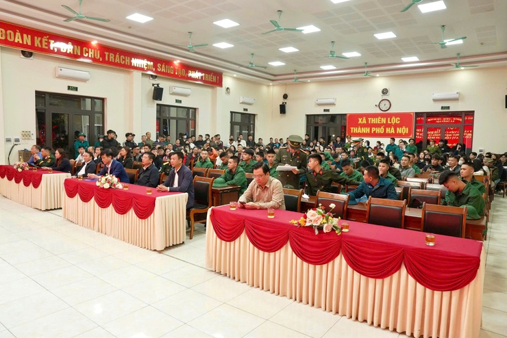UBND xã Thiên Lộc tổ chức hội nghị động viên công dân lên đường thực hiện nghĩa vụ quân sự và tham gia nghĩa vụ Công an nhân dân năm 2026- Ảnh 2.
