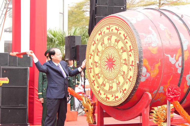 36 thanh niên ưu tú xã Bát Tràng lên đường nhập ngũ, viết tiếp truyền thống quê hương anh hùng- Ảnh 3.