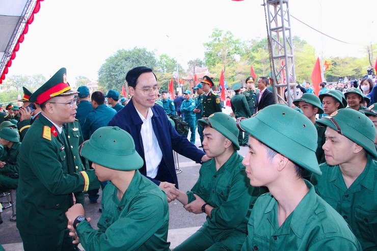 Xã Phú Nghĩa: 52 công dân ưu tú lên đường thực hiện nghĩa vụ thiêng liêng với Tổ quốc- Ảnh 5.