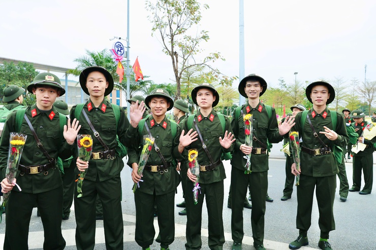 Xã Phú Nghĩa: 52 công dân ưu tú lên đường thực hiện nghĩa vụ thiêng liêng với Tổ quốc- Ảnh 21.