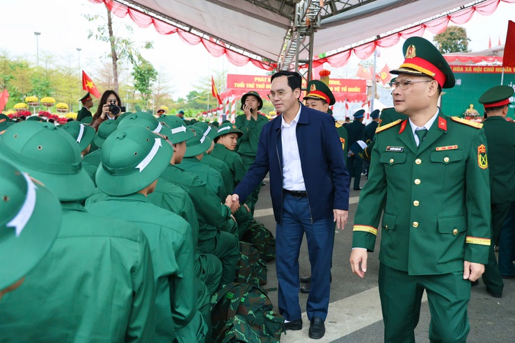 Xã Phú Nghĩa: 52 công dân ưu tú lên đường thực hiện nghĩa vụ thiêng liêng với Tổ quốc- Ảnh 8.