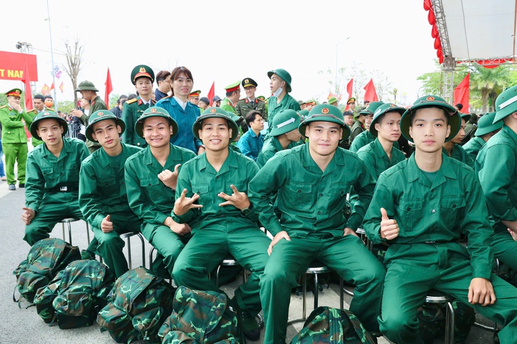 Xã Phú Nghĩa: 52 công dân ưu tú lên đường thực hiện nghĩa vụ thiêng liêng với Tổ quốc- Ảnh 13.