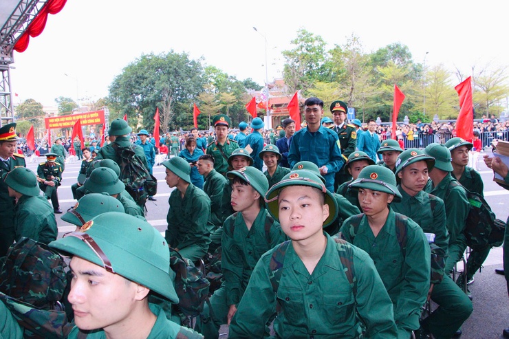 Xã Phú Nghĩa: 52 công dân ưu tú lên đường thực hiện nghĩa vụ thiêng liêng với Tổ quốc- Ảnh 14.