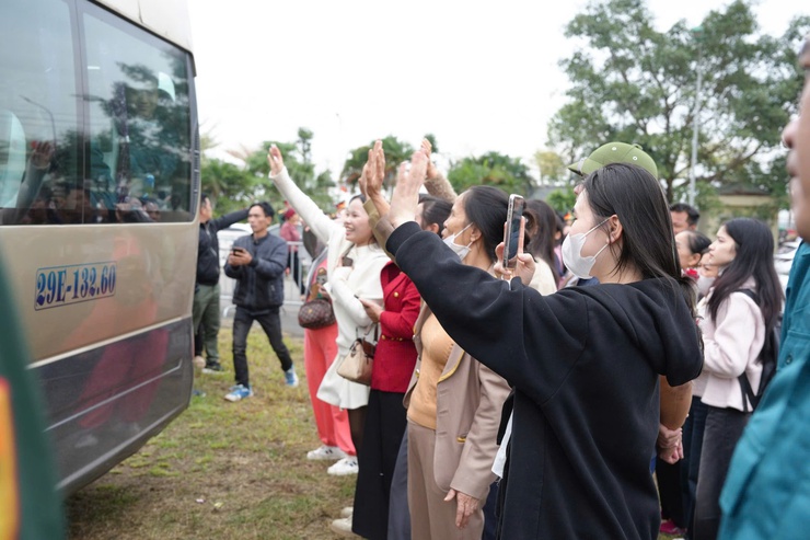  DÂN HÒA BÀN GIAO 40 TÂN BINH TẠI LỄ GIAO, NHẬN QUÂN NĂM 2026 - Ảnh 10.