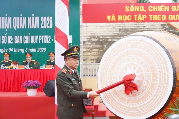 Lễ giao nhận quân năm 2026 - Điểm giao nhận quân số 2 Ban Chỉ huy phòng thủ khu vực 2 - Phúc Thọ- Ảnh 6.