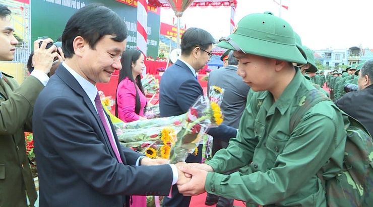 Lễ giao nhận quân năm 2026 - Điểm giao nhận quân số 2 Ban Chỉ huy phòng thủ khu vực 2 - Phúc Thọ- Ảnh 7.