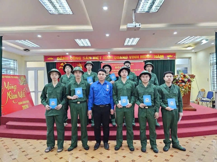 Phát huy truyền thống quê hương anh hùng, thanh niên Yên Nghĩa vững bước tòng quân- Ảnh 8.