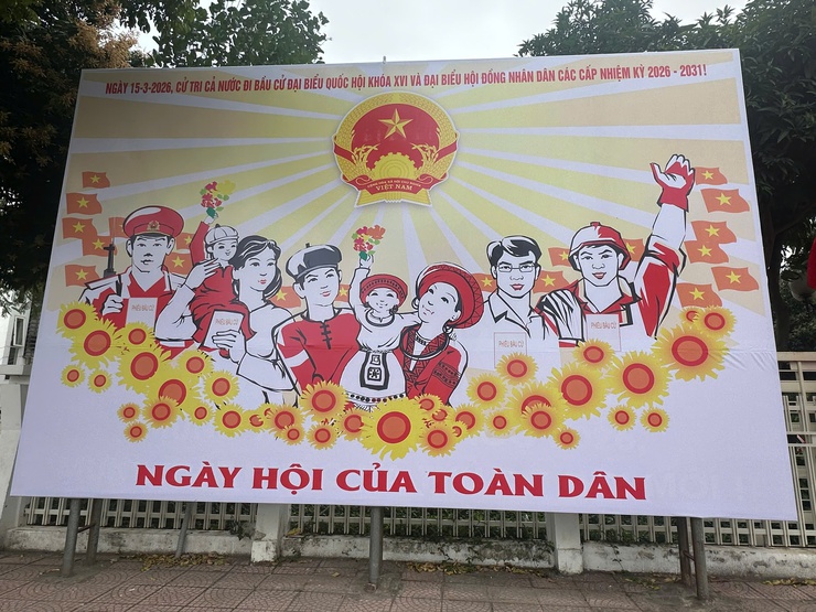 Công đoàn cơ sở phường Long Biên đẩy mạnh công tác tuyên truyền bầu cử nhiệm kỳ 2026 - 2031- Ảnh 2.