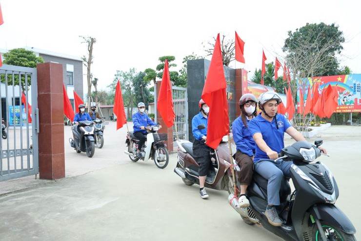 Xuân Mai đẩy mạnh tuyên truyền, cổ động trực quan chào mừng bầu cử đại biểu Quốc hội và HĐND các cấp- Ảnh 2.