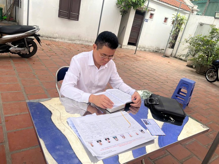 PHƯỜNG VĂN MIẾU – QUỐC TỬ GIÁM: NIÊM YẾT DANH SÁCH NGƯỜI ỨNG CỬ TẠI 32 KHU VỰC BỎ PHIẾU- Ảnh 8.