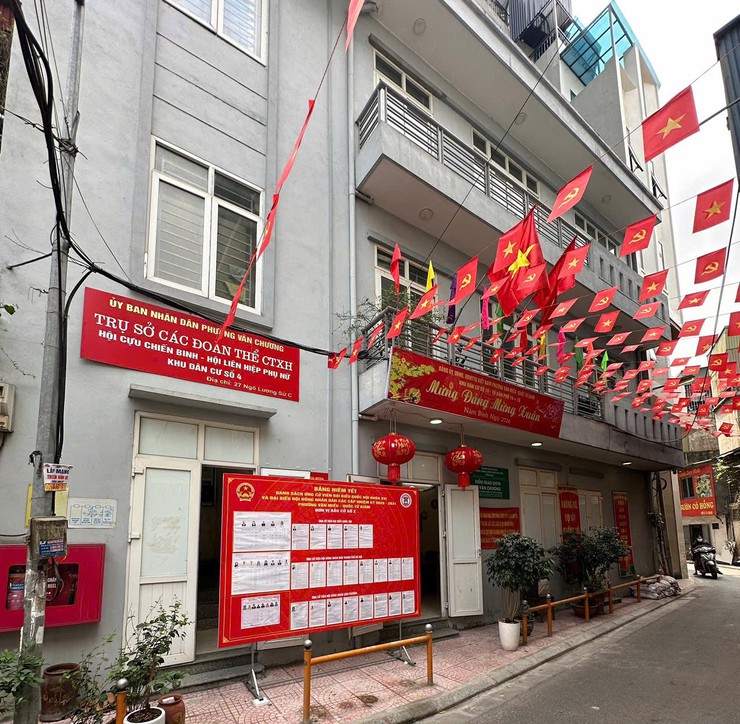 PHƯỜNG VĂN MIẾU – QUỐC TỬ GIÁM: NIÊM YẾT DANH SÁCH NGƯỜI ỨNG CỬ TẠI 32 KHU VỰC BỎ PHIẾU- Ảnh 6.