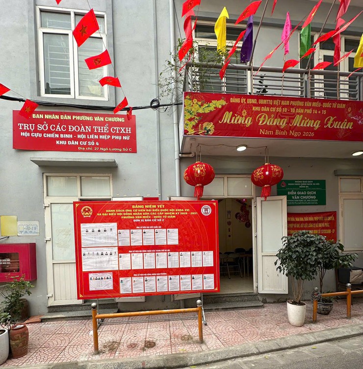 PHƯỜNG VĂN MIẾU – QUỐC TỬ GIÁM: NIÊM YẾT DANH SÁCH NGƯỜI ỨNG CỬ TẠI 32 KHU VỰC BỎ PHIẾU- Ảnh 4.