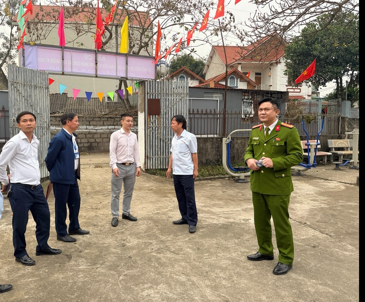 Đoàn kiểm tra số 02 kiểm tra công tác chuẩn bị bầu cử tại các thôn An Thuận 1, An Thuận 2, Hòa Bình 1 và Quang Trung- Ảnh 2.