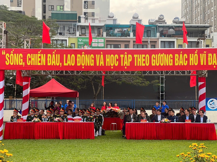 VỮNG BƯỚC TÒNG QUÂN – TUỔI TRẺ NGỌC HỒI TỰ HÀO TIẾP BƯỚC CHA ANH- Ảnh 4.