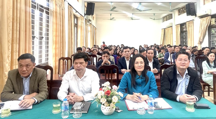 Hội nghị quán triệt một số nội dung chuẩn bị công tác bầu cử đại biểu Quốc hội và HĐND các cấp nhiệm kỳ 2026-2031 ở xã Phúc Lộc- Ảnh 3.