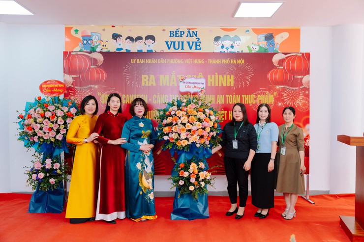 Phường Việt Hưng tiếp tục cho ra mắt mô hình “Smart Canteen” tại 03 cơ sở giáo dục- Ảnh 6.