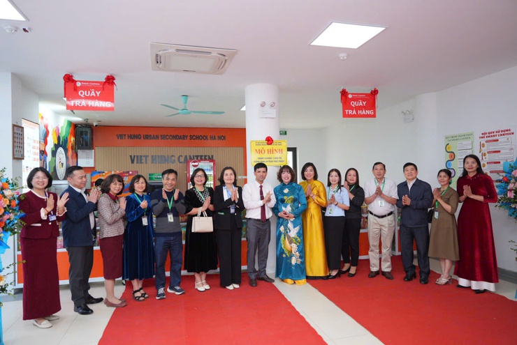 Phường Việt Hưng tiếp tục cho ra mắt mô hình “Smart Canteen” tại 03 cơ sở giáo dục- Ảnh 9.