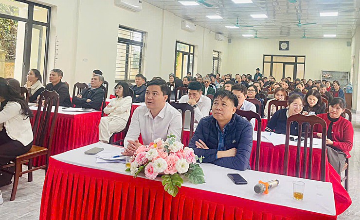 Hòa Xá tập huấn, nâng cao nghiệp vụ cho Ban, Tổ bầu cử: Chuẩn bị kỹ lưỡng, bảo đảm đúng luật, đúng quy trình- Ảnh 1.