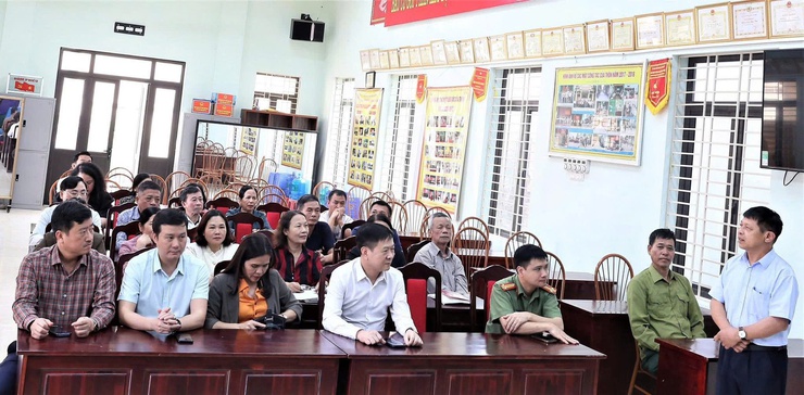 ĐỒNG CHÍ BÙI BẢO TUẤN – BÍ THƯ ĐẢNG ỦY XÃ KIỂM TRA CÔNG TÁC CHUẨN BỊ BẦU CỬ TẠI CÁC ĐƠN VỊ BẦU CỬ TRÊN ĐỊA BÀN XÃ SÓC SƠN- Ảnh 2.