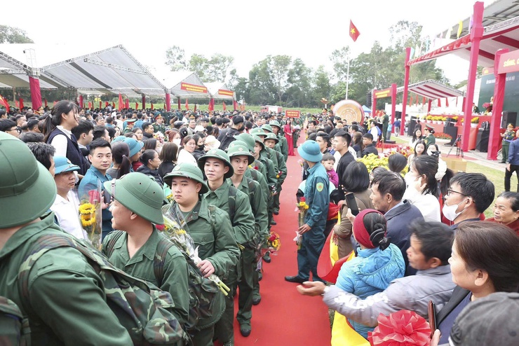 BAN CHỈ HUY PHÒNG THỦ KHU VỰC 1 - SÓC SƠN LONG TRỌNG TỔ CHỨC LỄ GIAO NHẬN QUÂN NĂM 2026- Ảnh 7.